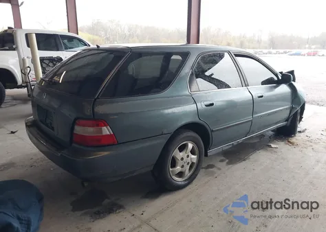 1996 Honda Accord Lx z USA, uszkodzony, nr VIN 1HGCE182XTA005233